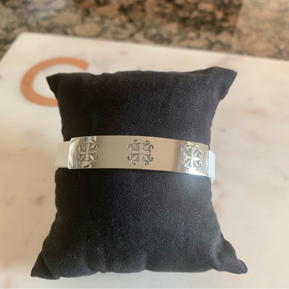 Rustic Cuff Amanda Bracelet - Picture 4 of 4